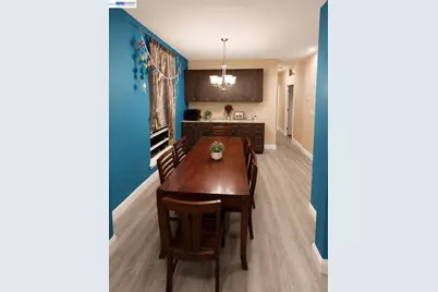 3015 Bayshore Rd #411, Redwood City, CA 94063 - Photo 9