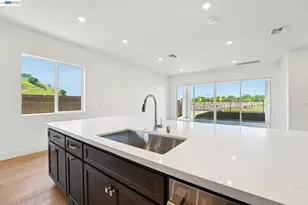 1151 Riverbend Dr, Brentwood, CA 94513 - Photo 11