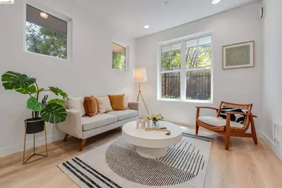 1121 40th St #4104, Emeryville, CA 94608 - Photo 3