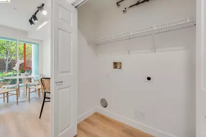 1121 40th St #4104, Emeryville, CA 94608 - Photo 17