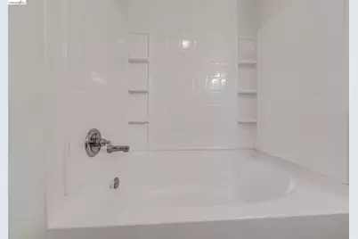 1121 40th St #4104, Emeryville, CA 94608 - Photo 19