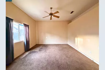 1990 Pisa Cir, Stockton, CA 95206 - Photo 25