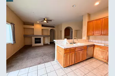 1990 Pisa Cir, Stockton, CA 95206 - Photo 13