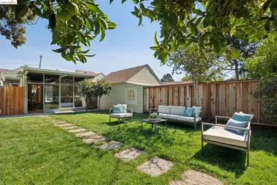 2533 Harrington Ave, Oakland, CA 94601 - Photo 19