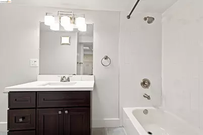 1451 13th St #1, Oakland, CA 94607 - Photo 17