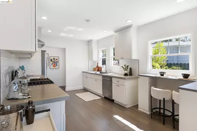 6124 Laird Ave, Oakland, CA 94605 - Photo 15