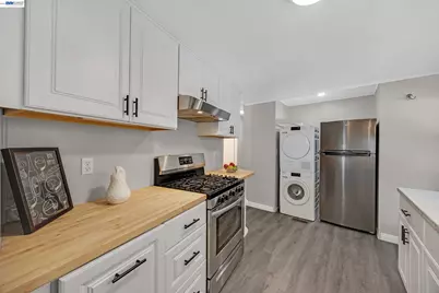 2061 Dalis Drive #62, Concord, CA 94520 - Photo 5