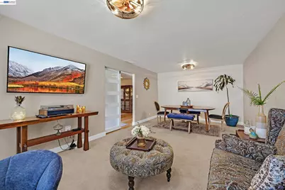 34515 Bentley Ct, Fremont, CA 94555 - Photo 5