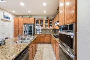9569 Nicole Ln, Elk Grove, CA 95758 - Photo 21