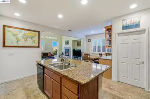 9569 Nicole Ln, Elk Grove, CA 95758 - Photo 19
