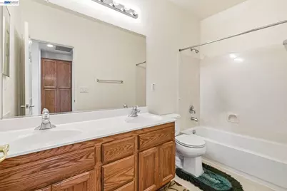 9569 Nicole Ln, Elk Grove, CA 95758 - Photo 37