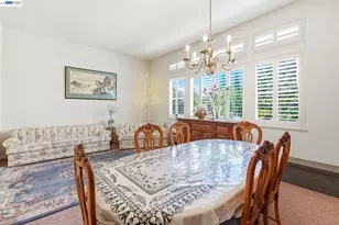 9569 Nicole Ln, Elk Grove, CA 95758 - Photo 13