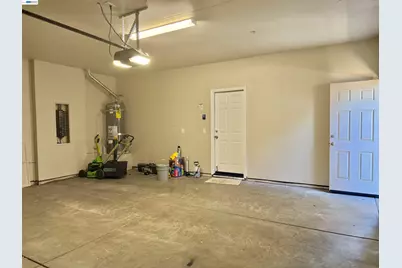 668 Landmark Pt, Lathrop, CA 95330 - Photo 45