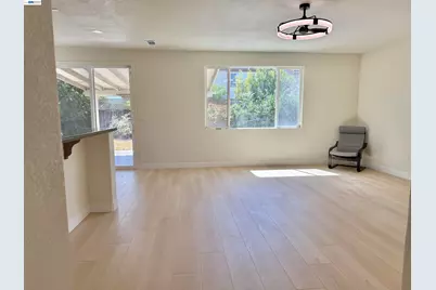 668 Landmark Pt, Lathrop, CA 95330 - Photo 17