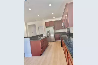 668 Landmark Pt, Lathrop, CA 95330 - Photo 13