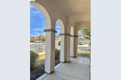 668 Landmark Pt, Lathrop, CA 95330 - Photo 5