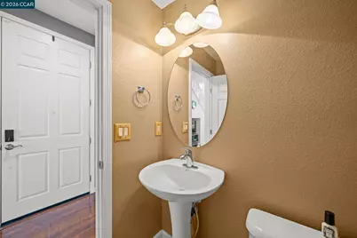 561 Loch Lomond Way, Fairfield, CA 94534 - Photo 15