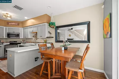 561 Loch Lomond Way, Fairfield, CA 94534 - Photo 13