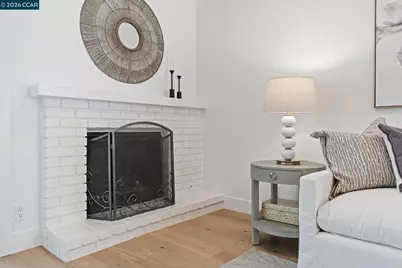 115 Cypress Point Way, Moraga, CA 94556 - Photo 15