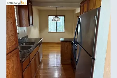 8781 Mountain Blvd #5, Oakland, CA 94605 - Photo 5