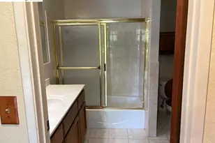 8781 Mountain Blvd, Oakland, CA 94605 - Photo 11