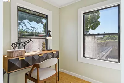 2328 Bartlett St, Oakland, CA 94601 - Photo 25