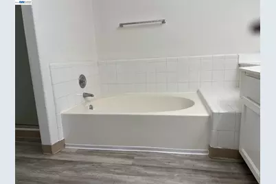 21239 Gary Dr #202E, Hayward, CA 94546 - Photo 7