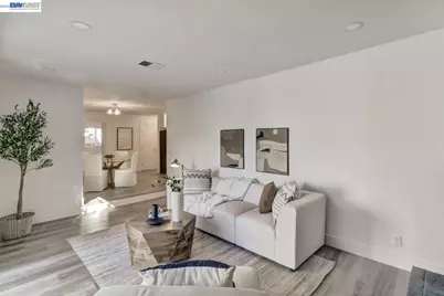 2362 Renfield Way, San Jose, CA 95148 - Photo 15