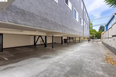 2425 Grant St, Berkeley, CA 94703 - Photo 23