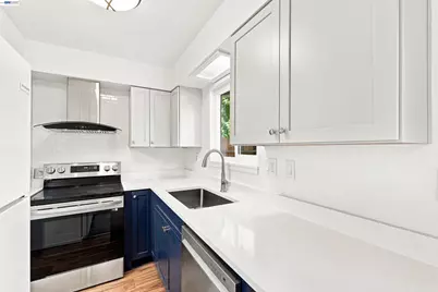 43677 Ellsworth St, Fremont, CA 94539 - Photo 9
