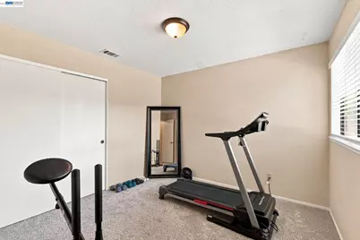 2870 Smoke Tree Cir, Stockton, CA 95209 - Photo 15