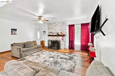 209 Fleming Ave, Vallejo, CA 94590 - Photo 9
