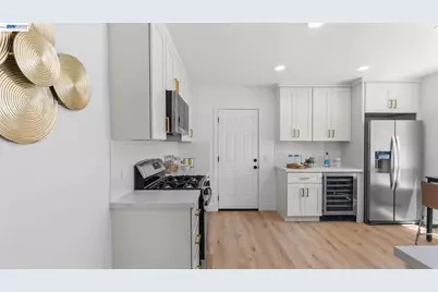 19117 Parsons Ave, Castro Valley, CA 94546 - Photo 15