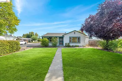 3742 Walnut Ave, Concord, CA 94519 - Photo 3