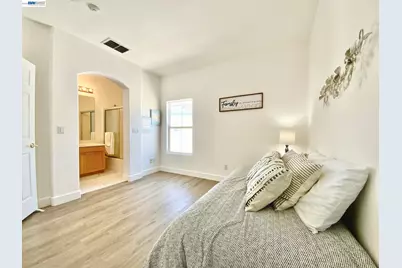831 Heavenly Pl, Milpitas, CA 95035 - Photo 7