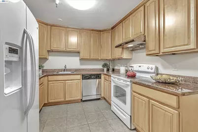 1775 Panda Way #103, Hayward, CA 94541 - Photo 5