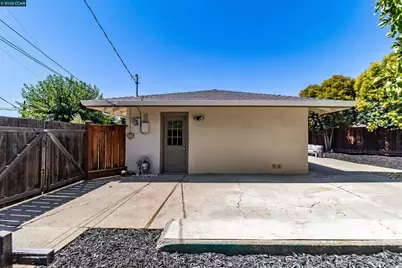 1593 Mendocino Dr, Concord, CA 94521 - Photo 35