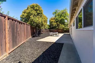 1593 Mendocino Dr, Concord, CA 94521 - Photo 37