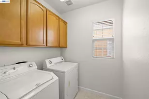 2793 Sunset Dune Way, Hayward, CA 94545 - Photo 23
