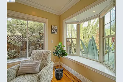 574 Broadmoor Blvd, San Leandro, CA 94577 - Photo 3