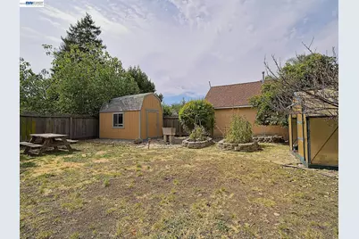 574 Broadmoor Blvd, San Leandro, CA 94577 - Photo 39