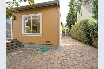 574 Broadmoor Blvd, San Leandro, CA 94577 - Photo 47