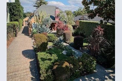 574 Broadmoor Blvd, San Leandro, CA 94577 - Photo 1