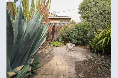 574 Broadmoor Blvd, San Leandro, CA 94577 - Photo 55