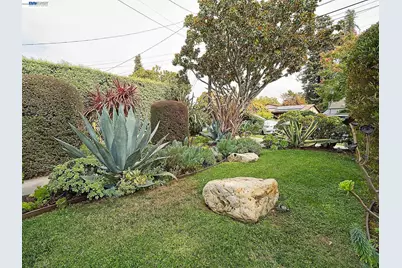 574 Broadmoor Blvd, San Leandro, CA 94577 - Photo 51