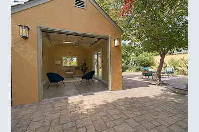 574 Broadmoor Blvd, San Leandro, CA 94577 - Photo 45