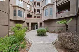 200 Caldecott Ln, Oakland, CA 94618 - Photo 41