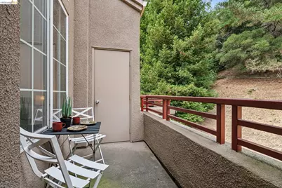 200 Caldecott Ln #308, Oakland, CA 94618 - Photo 39