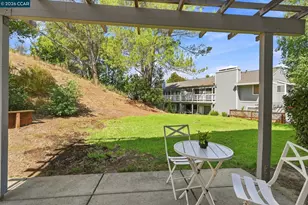329 Grapevine Pl, Pleasant Hill, CA 94523 - Photo 21