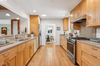 66 Arlington Court, Kensington, CA 94707 - Photo 27